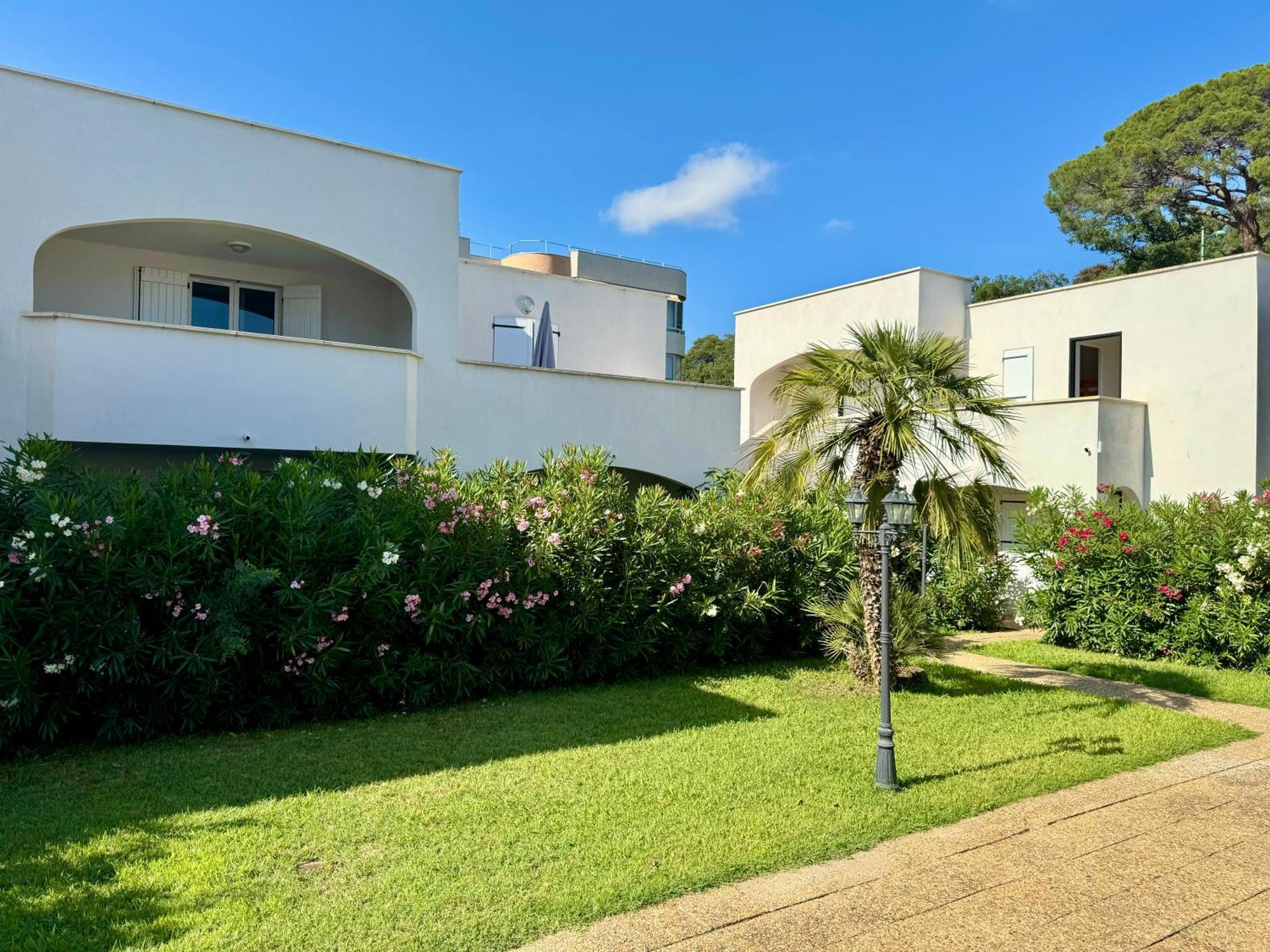 Beach Cannes Bungalows Le Cannet Oda fotoğraf